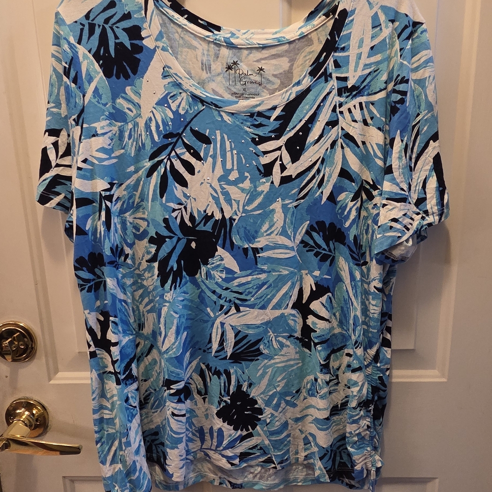 Tropical Leaf Print Short Sleeve Blouse